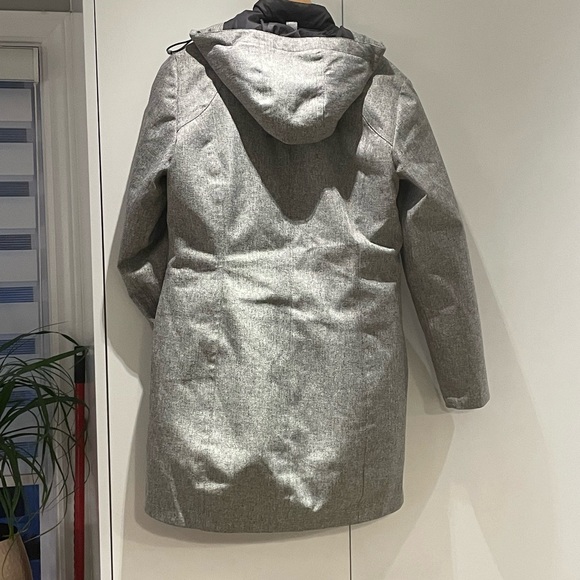 3/4 length winter coat. - Picture 3 of 8